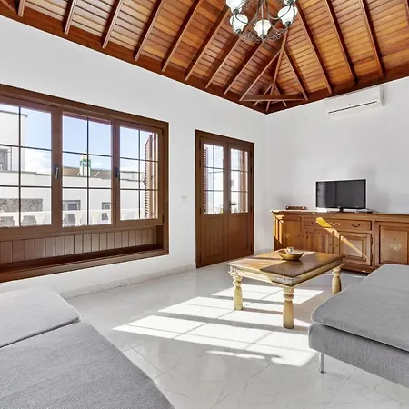 Reymar Villa *